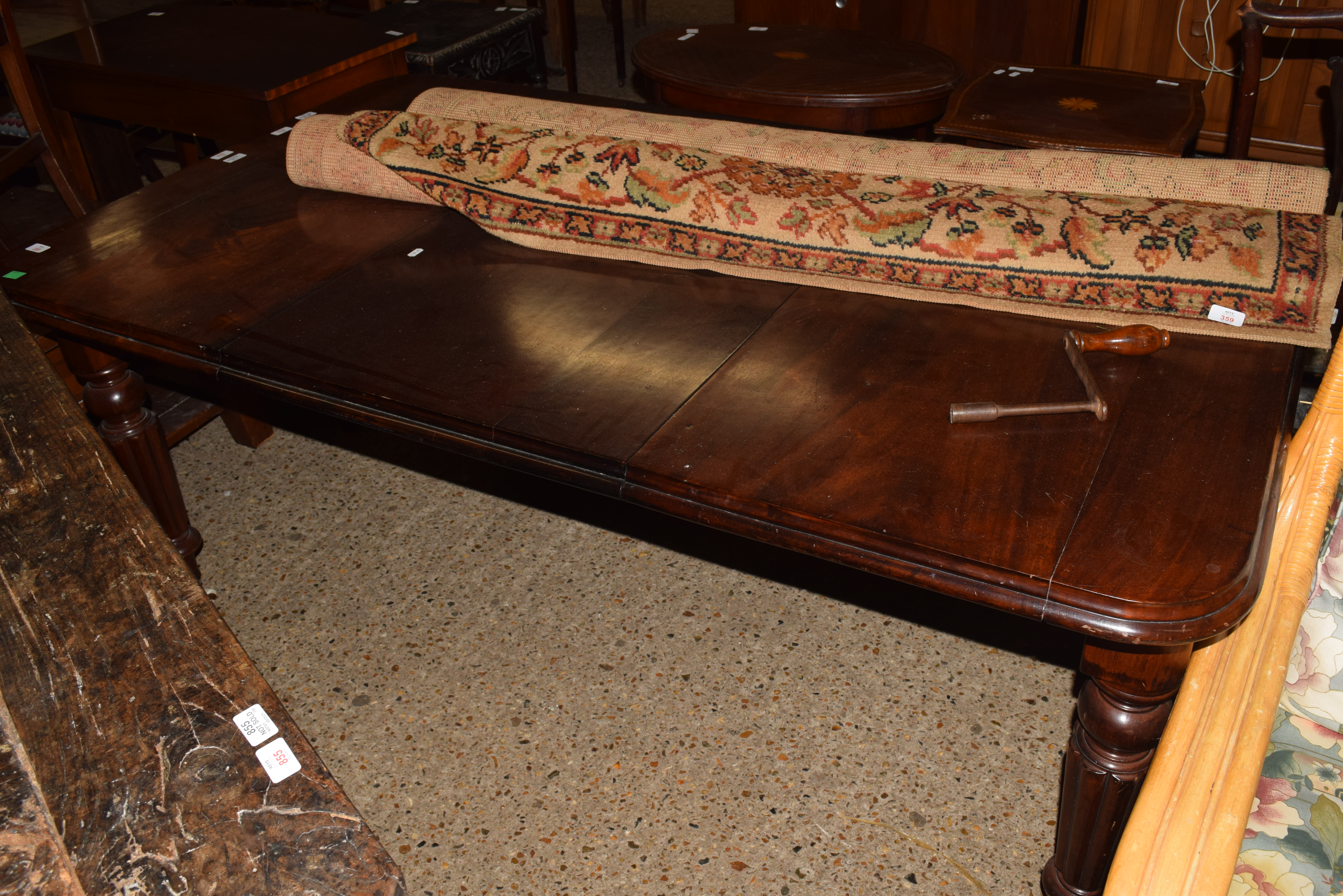 19TH CENTURY MAHOGANY WIND-OUT DINING TABLE, APPROX 99 X 174CM