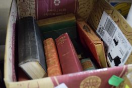 BOX CONTAINING MIXED VINTAGE BOOKS