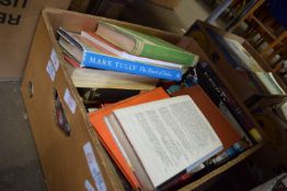 BOX CONTAINING MIXED AND SOFT BACK BOOKS INCLUDING CROP HUSBANDRY ETC