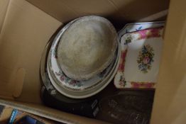 BOX CONTAINING CERAMICS