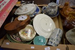 BOX CONTAINING MIXED CROCKERY INCLUDING ROYAL DOULTON BUNNIKINS ETC