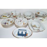 Extensive quantity of Royal Worcester dinner wares in the Evesham pattern comprising dinner