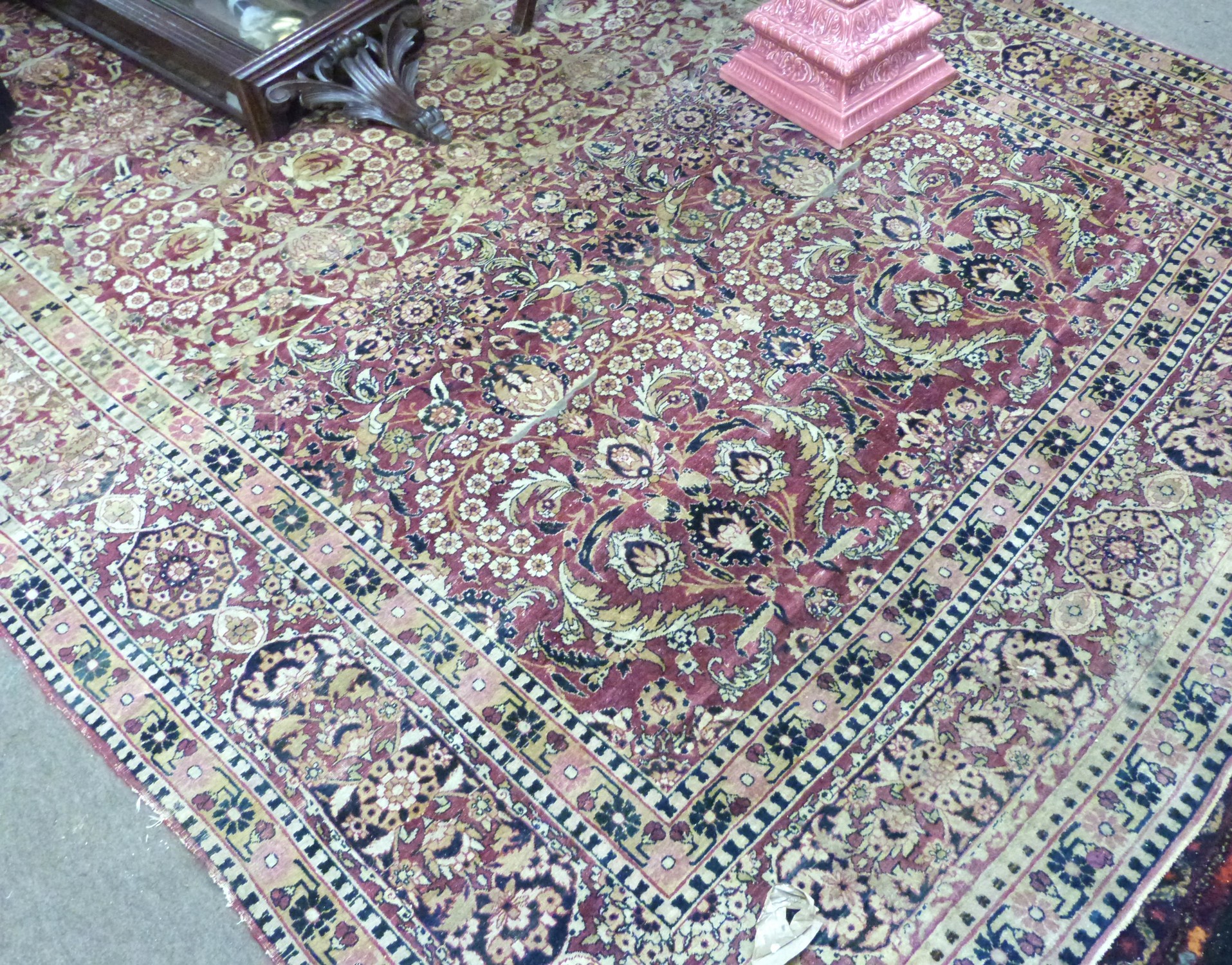 Vintage silk carpet, red and pink ground, single gulled border, medallion and floral design, 11 x - Image 2 of 2