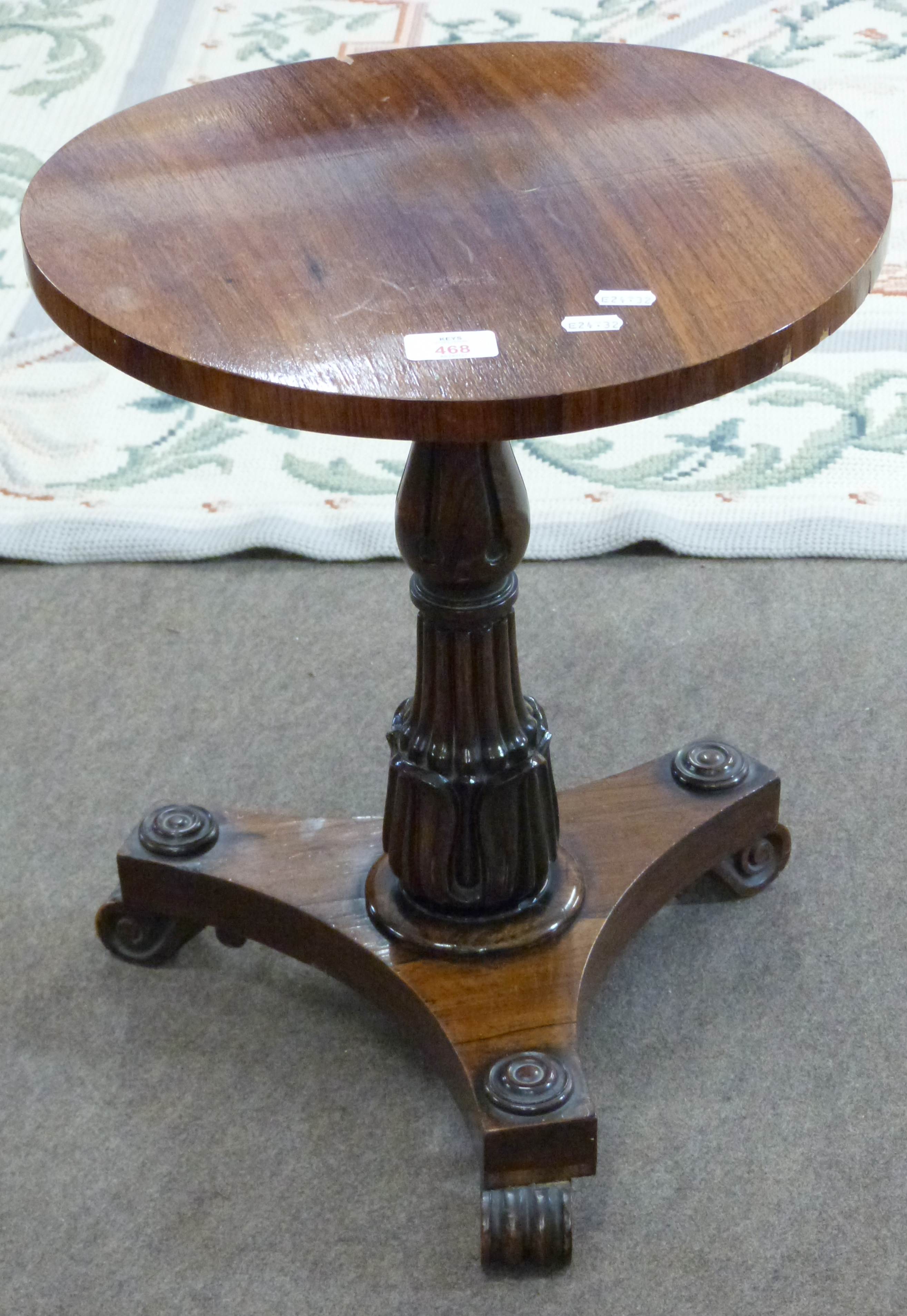 19th century low circular occasional table, diam approx 40cm - Image 2 of 3