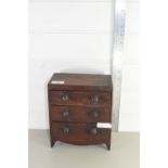 MINIATURE CHEST OF DRAWERS, HEIGHT APPROX 23CM