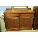 EARLY TO MID 20TH CENTURY OAK SIDEBOARD, LENGTH APPROX 122CM