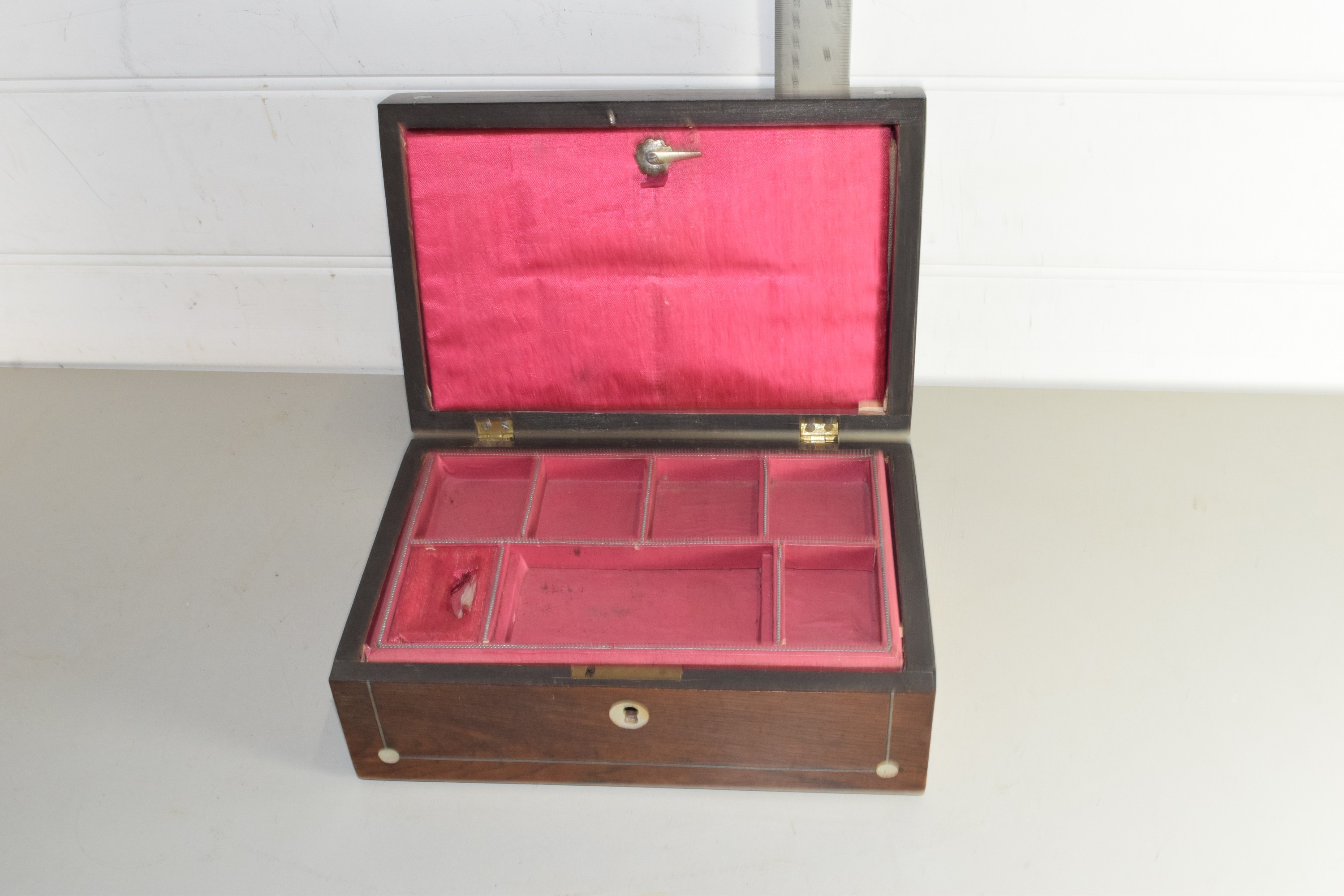 SMALL WOODEN JEWELLERY BOX, 23 X 15CM - Image 2 of 2