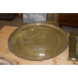 EASTERN STYLE BRASS TRAY, APPROX 57CM DIAM