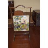 SMALL EMBROIDERED FIRE SCREEN/CAKE STAND, WIDTH APPROX 40CM MAX