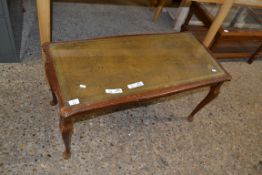 LEATHER TOPPED COFFEE TABLE, APPROX 93 X 44CM