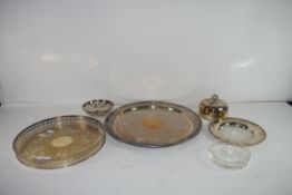 MIXED LOT VARIOUS SILVER PLATED WARES TO INCLUDE TWO GALLERIED TRAYS, BUTTER DISH ETC