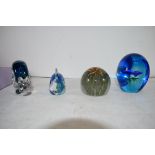 GROUP OF ART GLASS WARES COMPRISING TWO PAPERWEIGHTS, A CAITHNESS CRYSTAL FISH AND A WEDGWOOD SNAIL