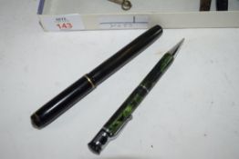 MIXED LOT: VARIOUS FOUNTAIN PENS AND PROPELLING PENCILS