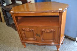 REPRODUCTION ENTERTAINMENT CABINET