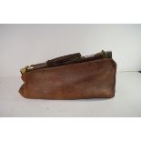 VINTAGE GLADSTONE BAG