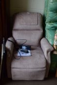 ELECTRIC LIFT AND RECLINE COSI CHAIR