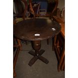 SMALL PEDESTAL OAK TABLE