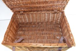 FORTNUM & MASON WICKER PICNIC HAMPER