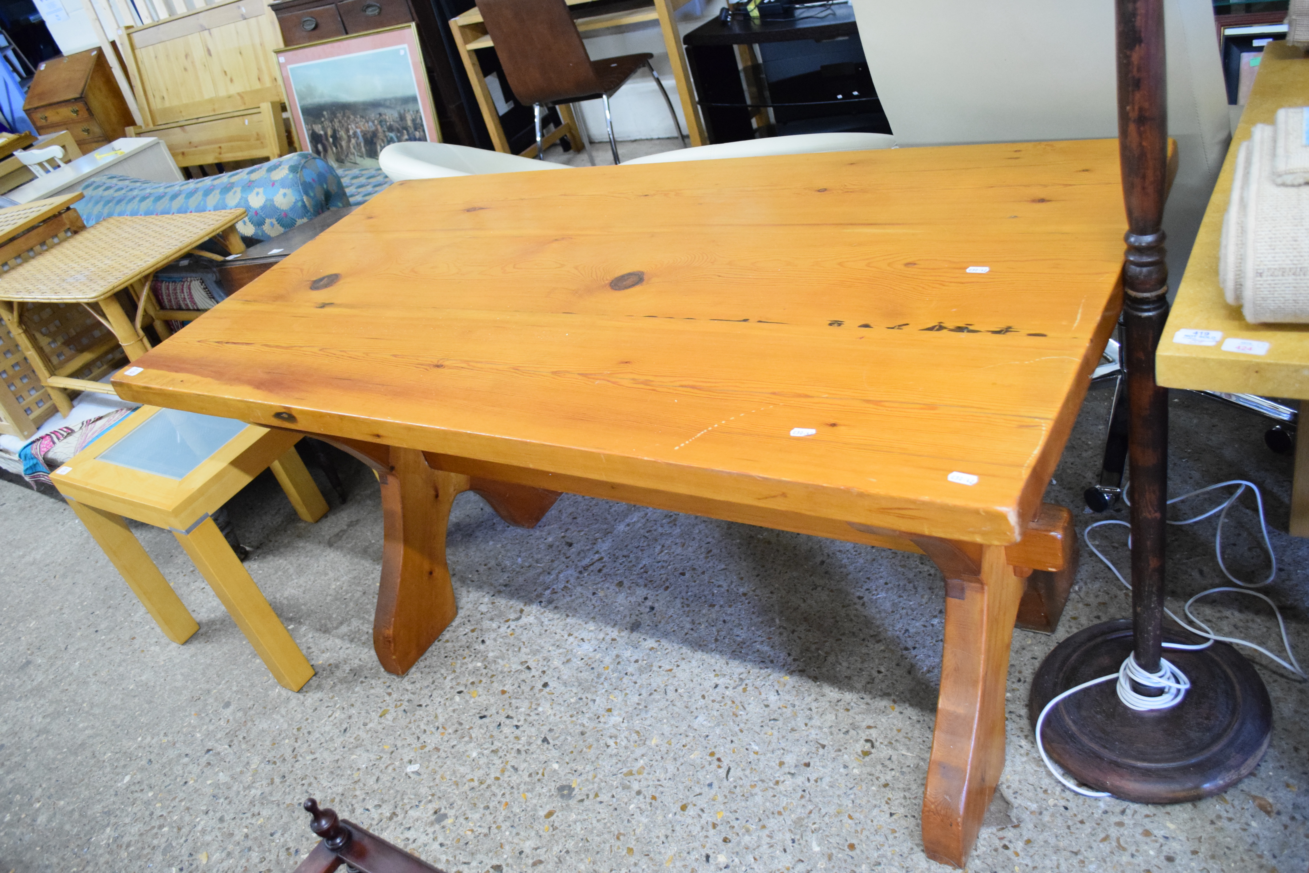 MODERN PINE REFECTORY TYPE KITCHEN TABLE, 153CM LONG