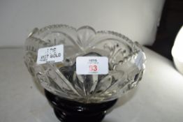 LARGE CRYSTAL GLASS BOWL WITH FLEUR DE LYS DESIGN AND ACCOMPANYING STAND
