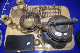 MIXED LOT: SILVER PLATED TOAST RACK, CASED SILVER PLATED CUTLERY, BRASS VASES, COPPER KETTLE, COPPER