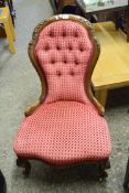 VICTORIAN MAHOGANY SPOON BACK NURSING CHAIR UPHOLSTERED IN CHEQUERED RED FABRIC WITH BUTTON BACK,