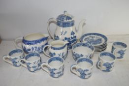 BOX OF WEDGWOOD WILLOW PATTERN TEA WARES