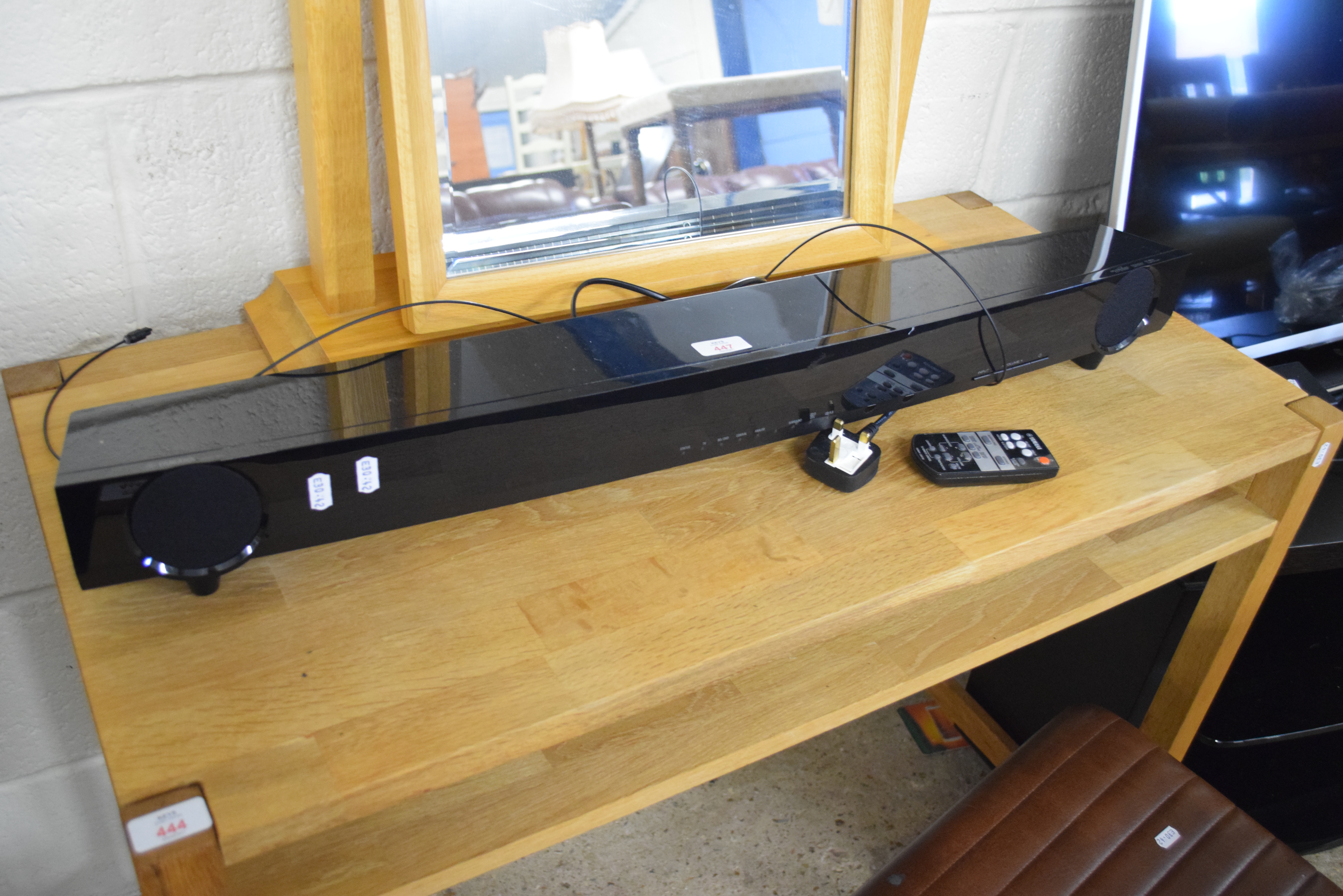 YAMAHA YAS-93 SOUND BAR