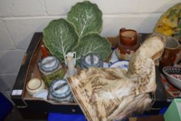 BOX OF MIXED WARES TO INCLUDE LARGE CABBAGE FORMED HORS D'OEUVRES DISH, DOULTON LAMBETH HARVEST JUG,