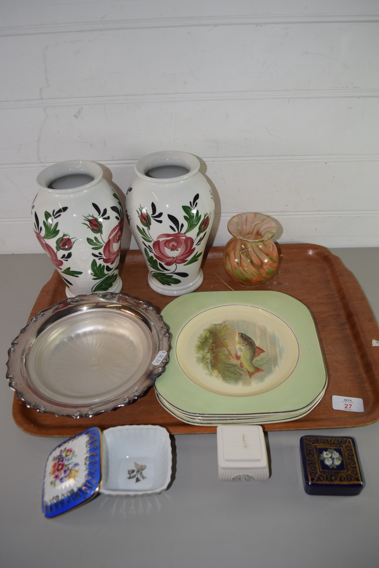 MIXED LOT: PAIR OF PORTMEIRION WELSH DRESSER VASES, SILVER PLATED DISH, QTY OF WOODS IVORY WARE FISH