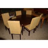 MODERN MAHOGANY FINISH EXTENDING OVAL DINING TABLE AND SIX UPHOLSTERED CHAIRS, TABLE 159CM WIDE