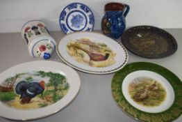 BOX VARIOUS DECORATED PLATES, TORQUAY POTTERY JUG ETC