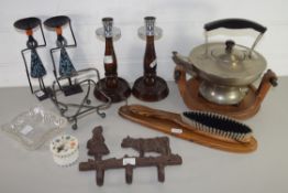 BOX OF MIXED WARES TO INCLUDE TURNED WOODEN CANDLESTICKS, WALL MOUNTED BRUSH, A LANDERS, FRARY &