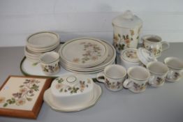 QTY OF AUTUMN LEAVES TABLE WARE