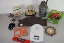BOX MIXED WARES TO INCLUDE SMALL CAST IRON PLAQUE, DOME TOP MANTEL CLOCK, GERMAN PEWTER LIDDED