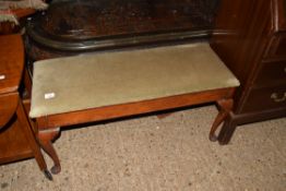 EARLY 20TH CENTURY DUET PIANO STOOL ON CABRIOLE LEGS, 96CM WIDE