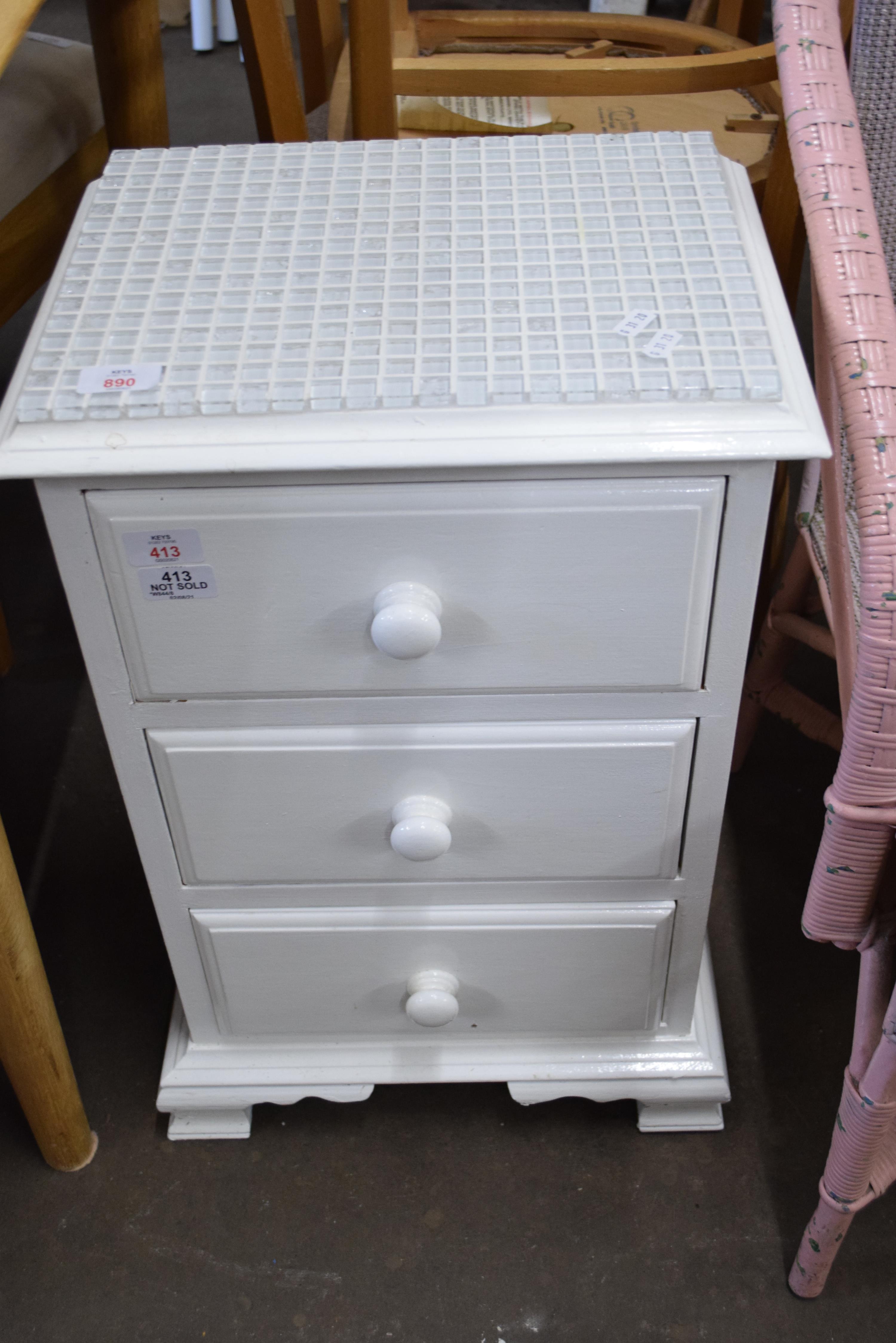 WHITE PAINTED THREE DRAWER BEDSIDE CABINET, 39CM WIDE