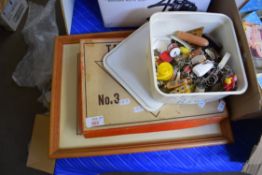 BOX OF MIXED KEY RINGS, TABLE TENNIS BAT, AND A SERVING TRAY