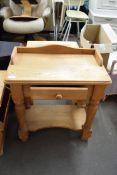 SMALL PINE SIDE TABLE ON TURNED LEGS, 63CM WIDE