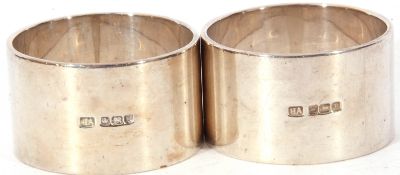 Pair of late Victorian silver napkin rings of plain cylindrical form, Sheffield 1899/1900, wt