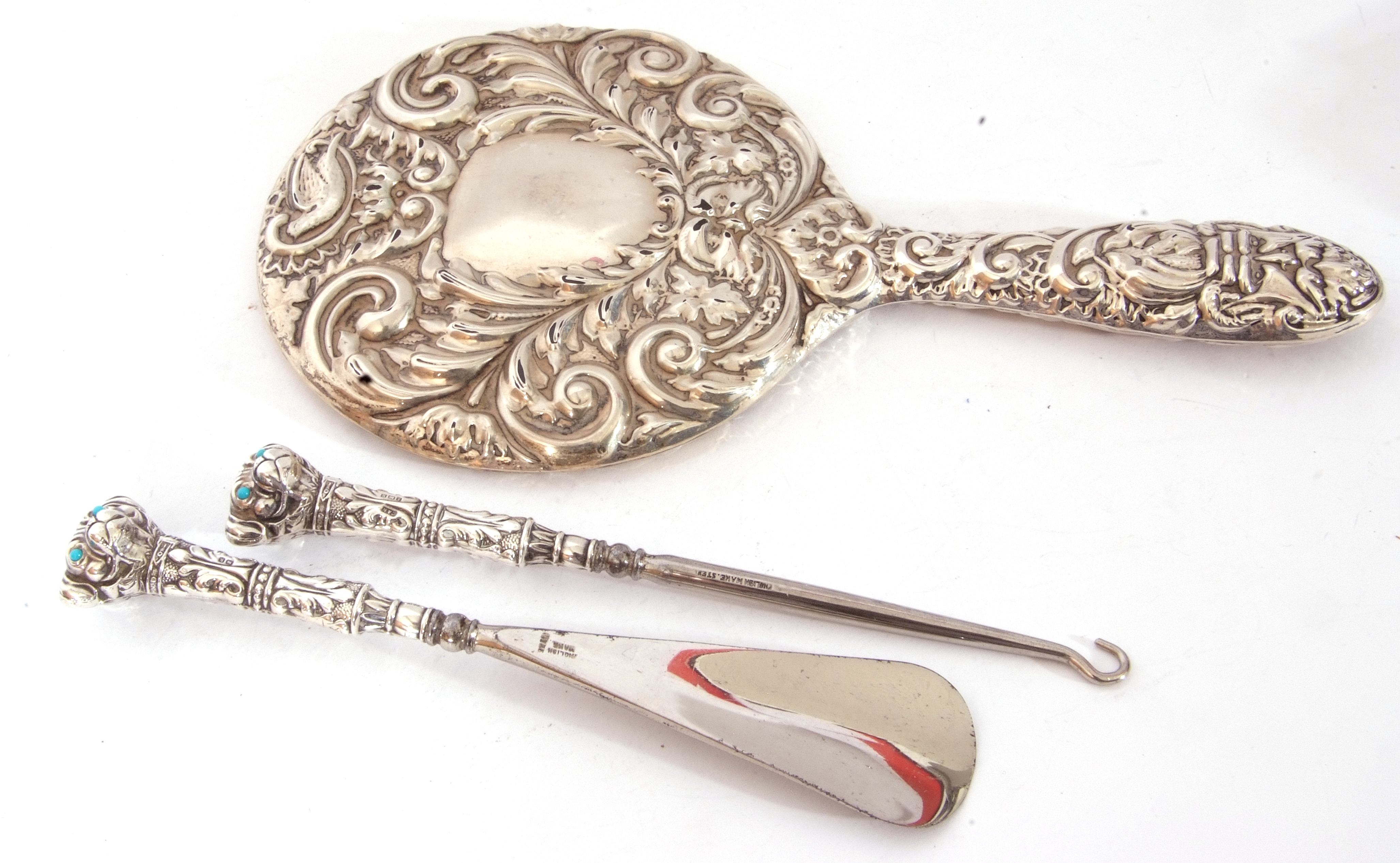 Mixed Lot: comprising Edward VII silver mounted shoe horn, the handle formed as a dog's head with