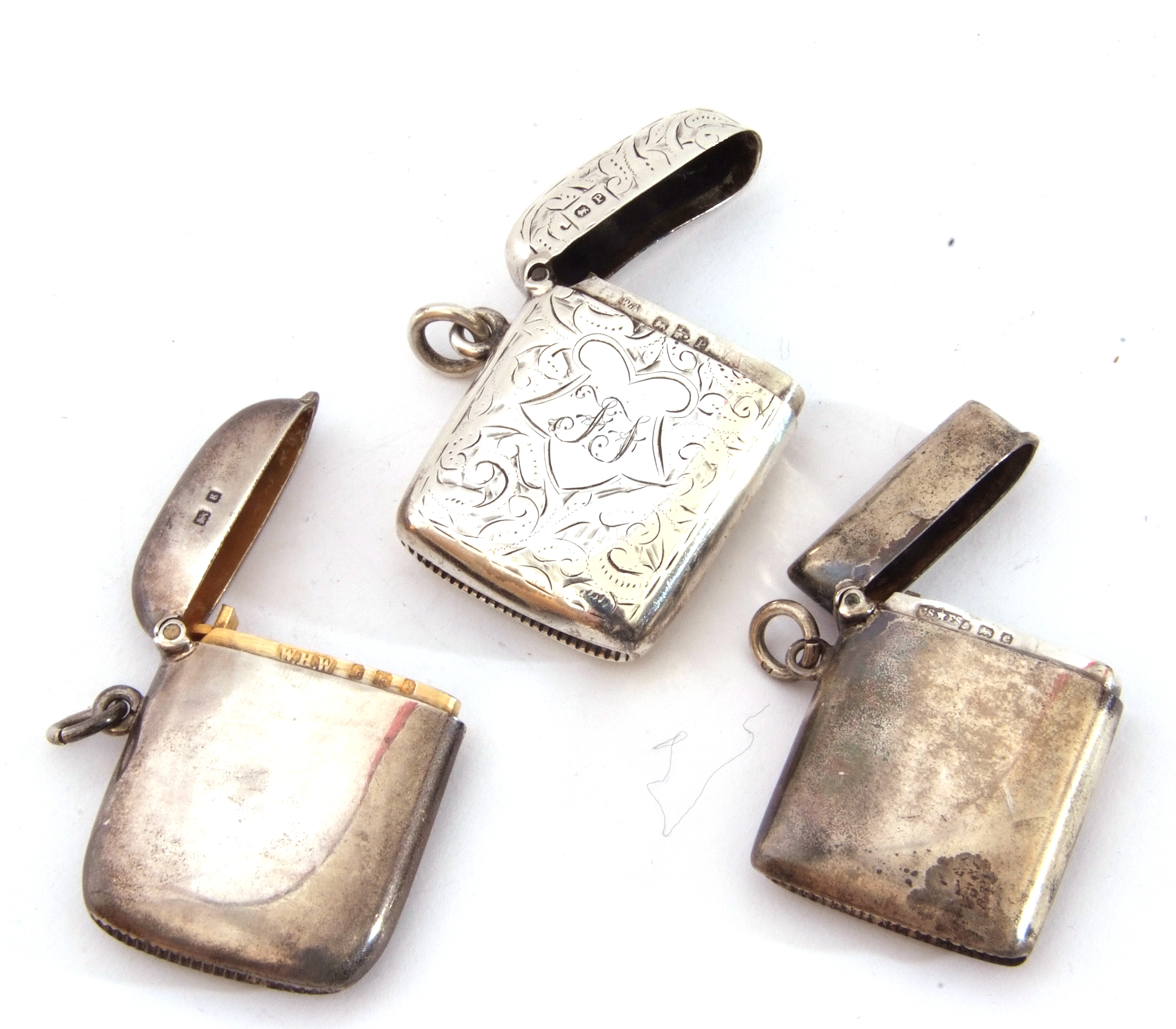 Mixed Lot: three silver vesta cases of hinged rectangular form, largest 4.5cm high, various dates - Image 2 of 2