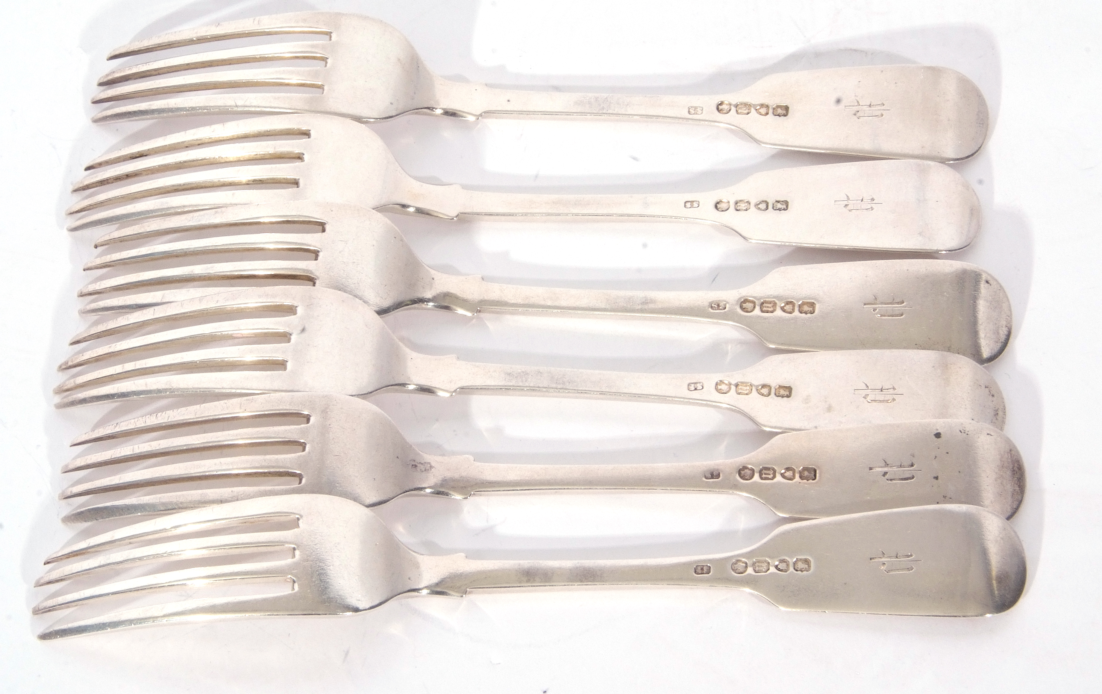 Set of six Victorian silver Fiddle pattern table forks, London 1868, maker's mark SS, probably - Image 2 of 3
