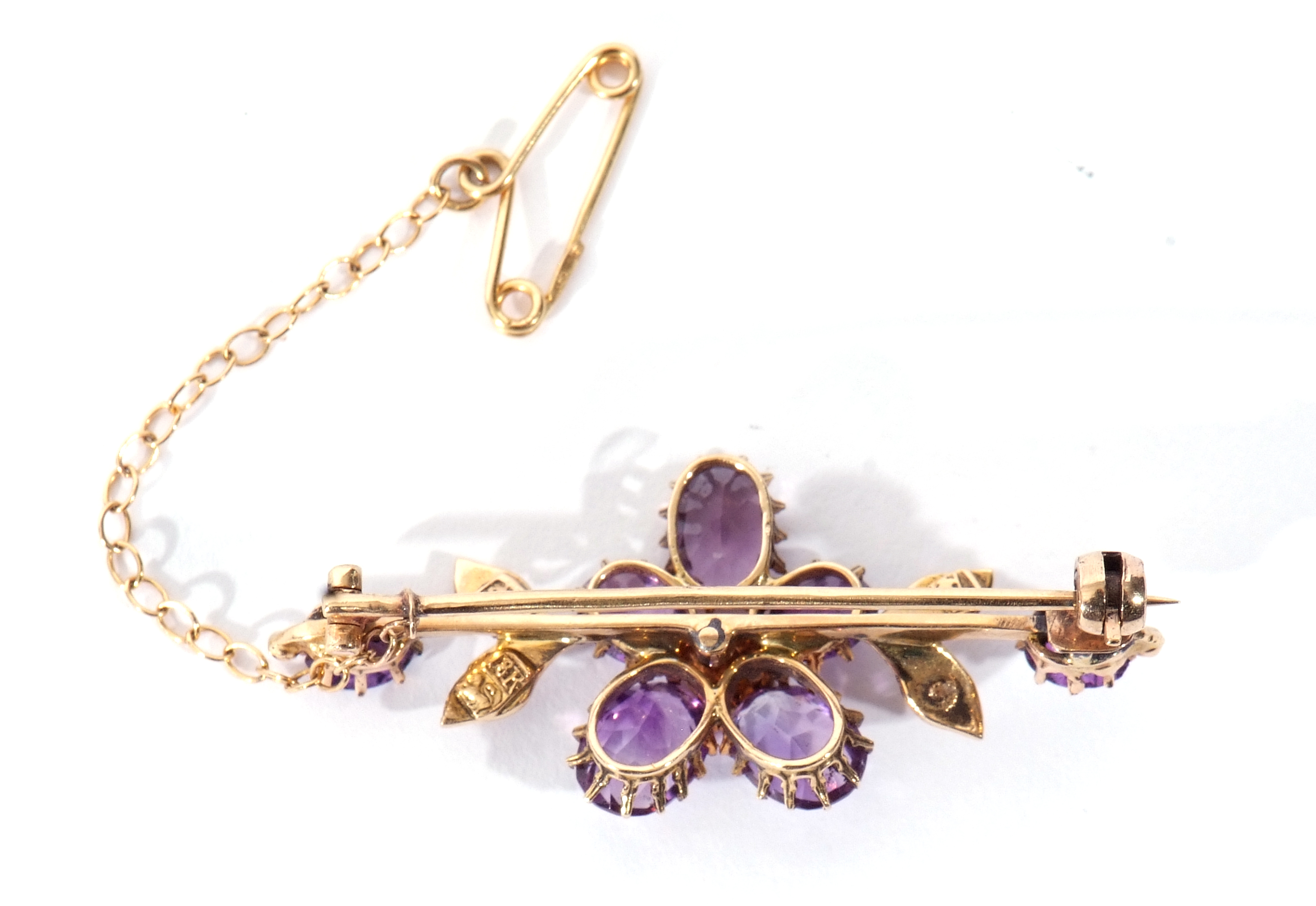 Victorian 18ct gold amethyst and seed pearl brooch, a flowerhead and bud design applied to a knife - Image 4 of 4