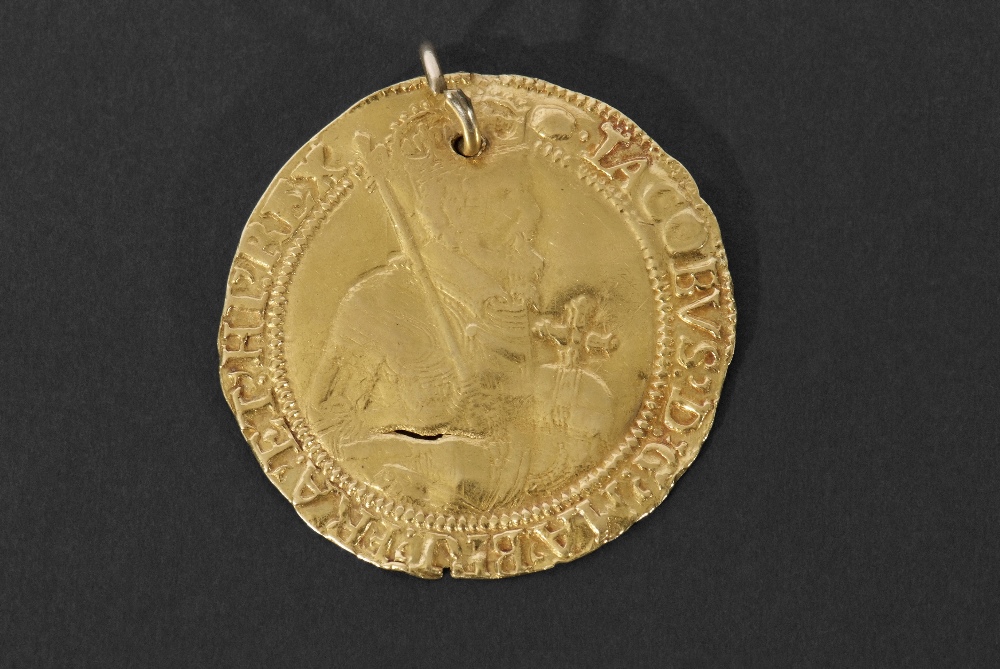 James 1 (1619-1625) gold Unite coin, 3.6cm diam, 10.1gms, worn and pierced, now with a ring mount - Image 2 of 2