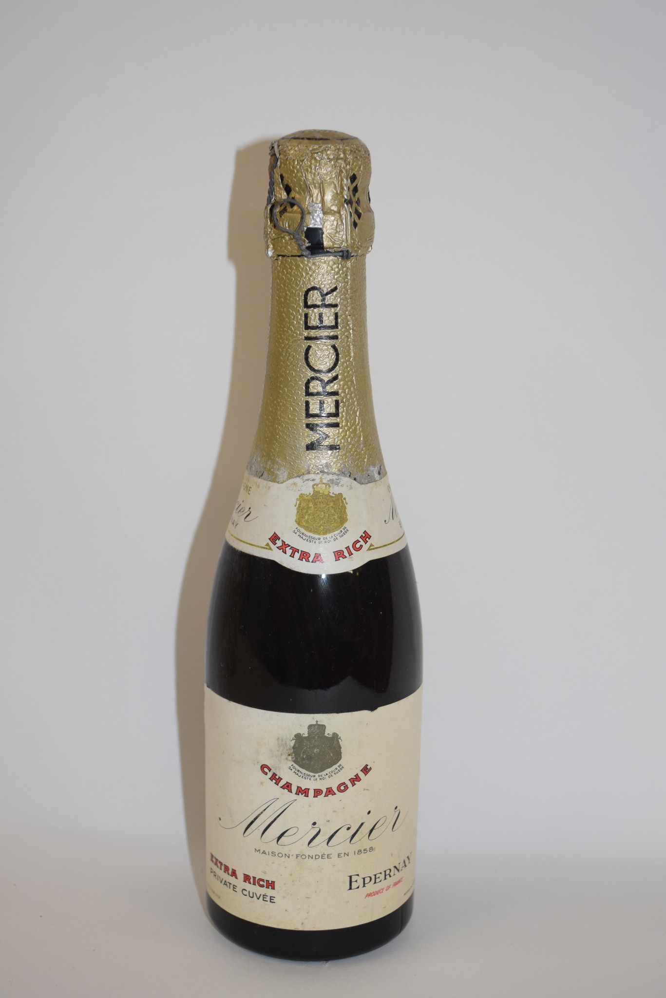 1 hlf Mercier Extra Rich Champagne