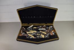 BOX CONTAINING PLATED CUTLERY