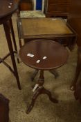SMALL MAHOGANY WINE TABLE WITH CIRCULAR TOP AND TRIPOD BASE, 52CM HIGH