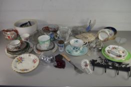 TRAY CONTAINING MIXED CERAMICS, JAPANESE CUPS, SAUCERS AND ROYAL ALBERT LEONORA CUP AND SAUCER ETC