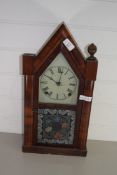 MANTEL CLOCK IN WOODEN ARCHED CASE